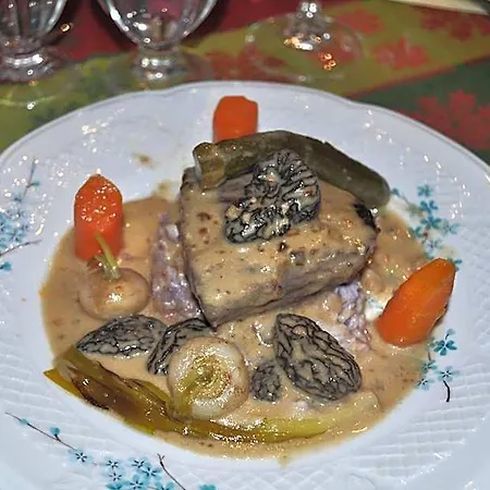 Couette-café Le Clos De La Font Queroy 3*