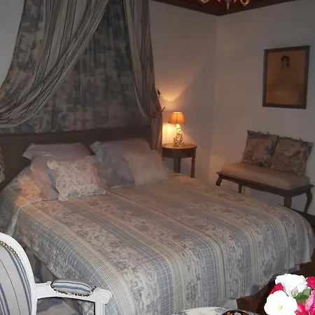 Le Clos De La Font Queroy Couette-café